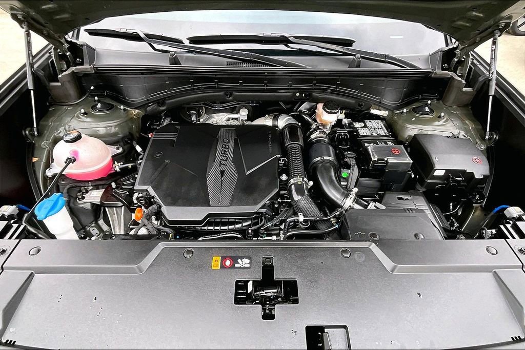 Used 2025 Hyundai Santa Fe Calligraphy image 10