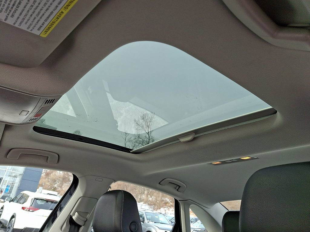 Used 2024 Volkswagen Jetta SE image 14