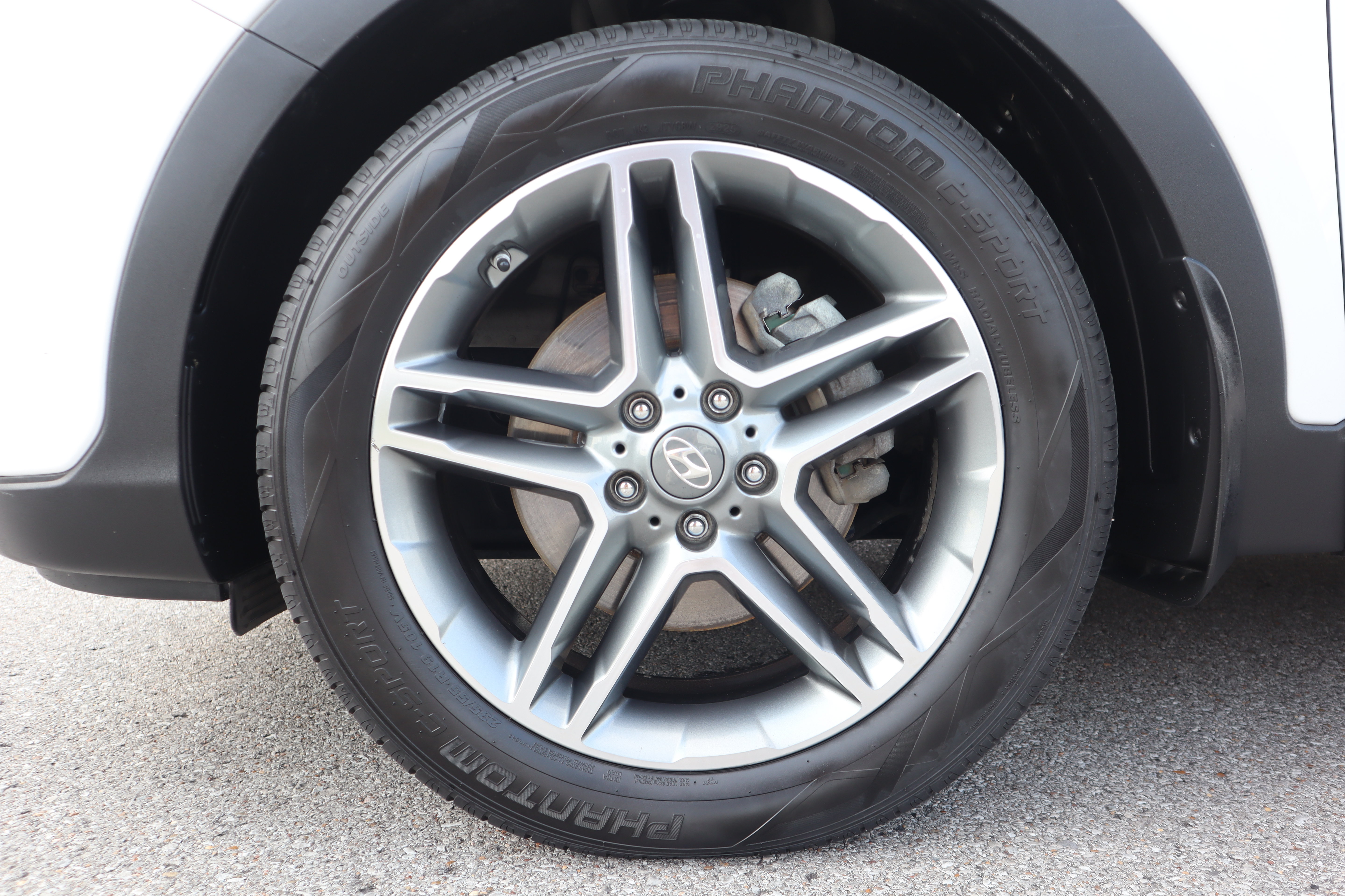 Used 2019 Hyundai Santa Fe XL FWD image 11