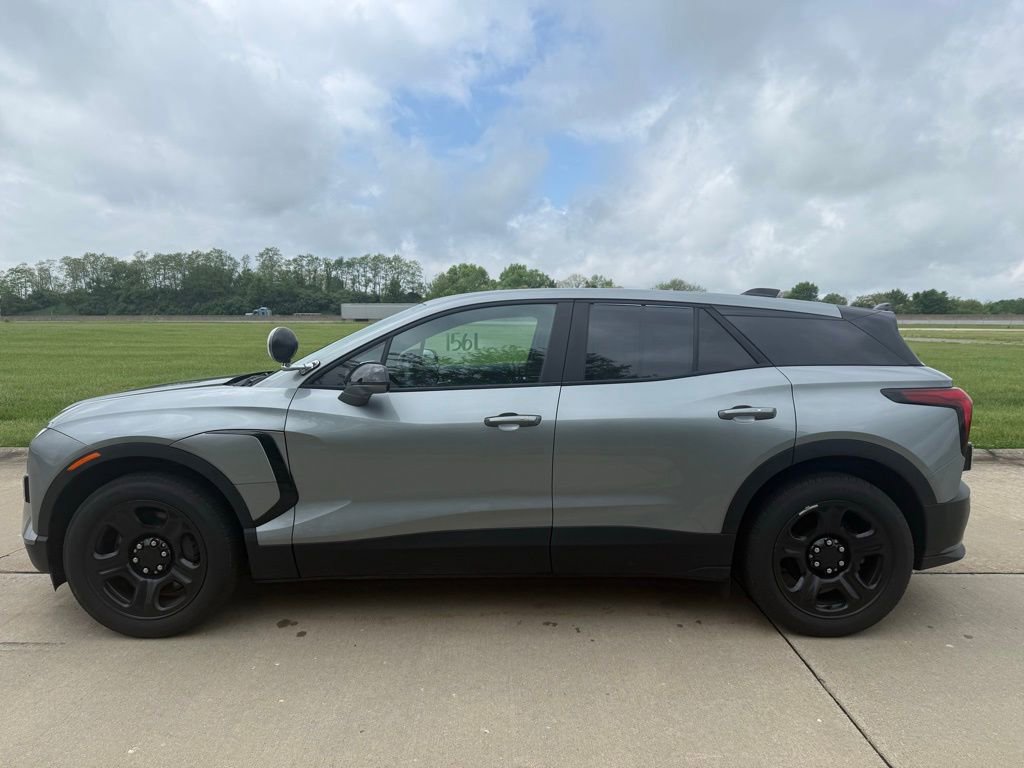 Used 2024 Chevrolet Blazer EV AWD Police image 8