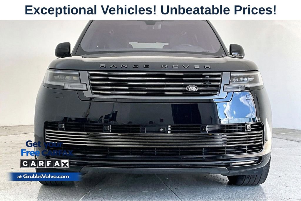 Used 2023 Land Rover Range Rover SV AWD/4WD image 3