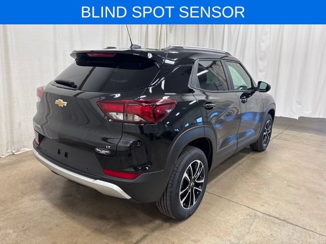 New 2026 Chevrolet TrailBlazer LT w/ LT Cold Weather Package AWD/4WD image 4