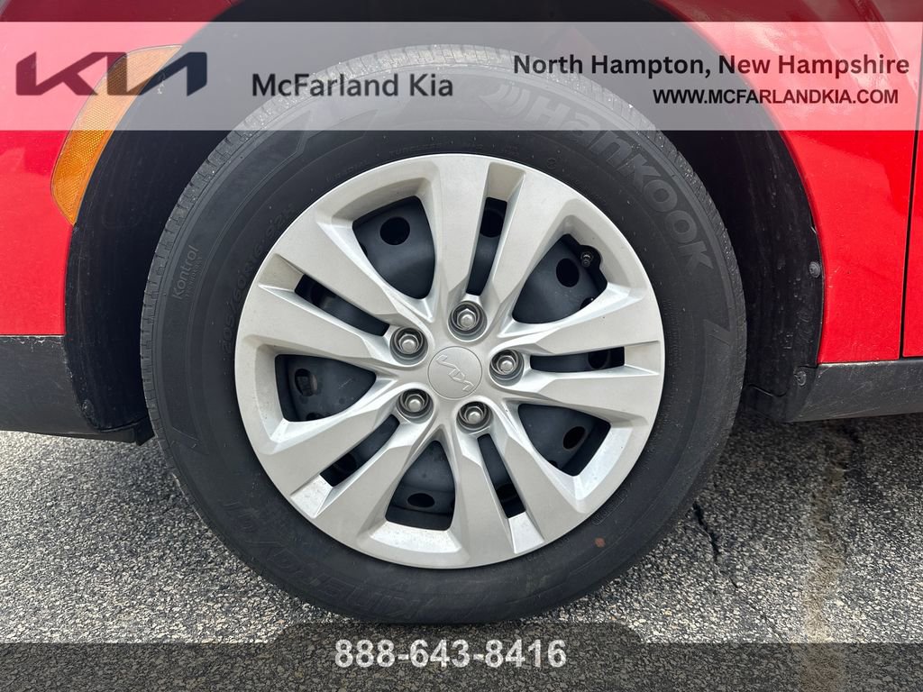 Used 2023 Kia Soul LX image 16