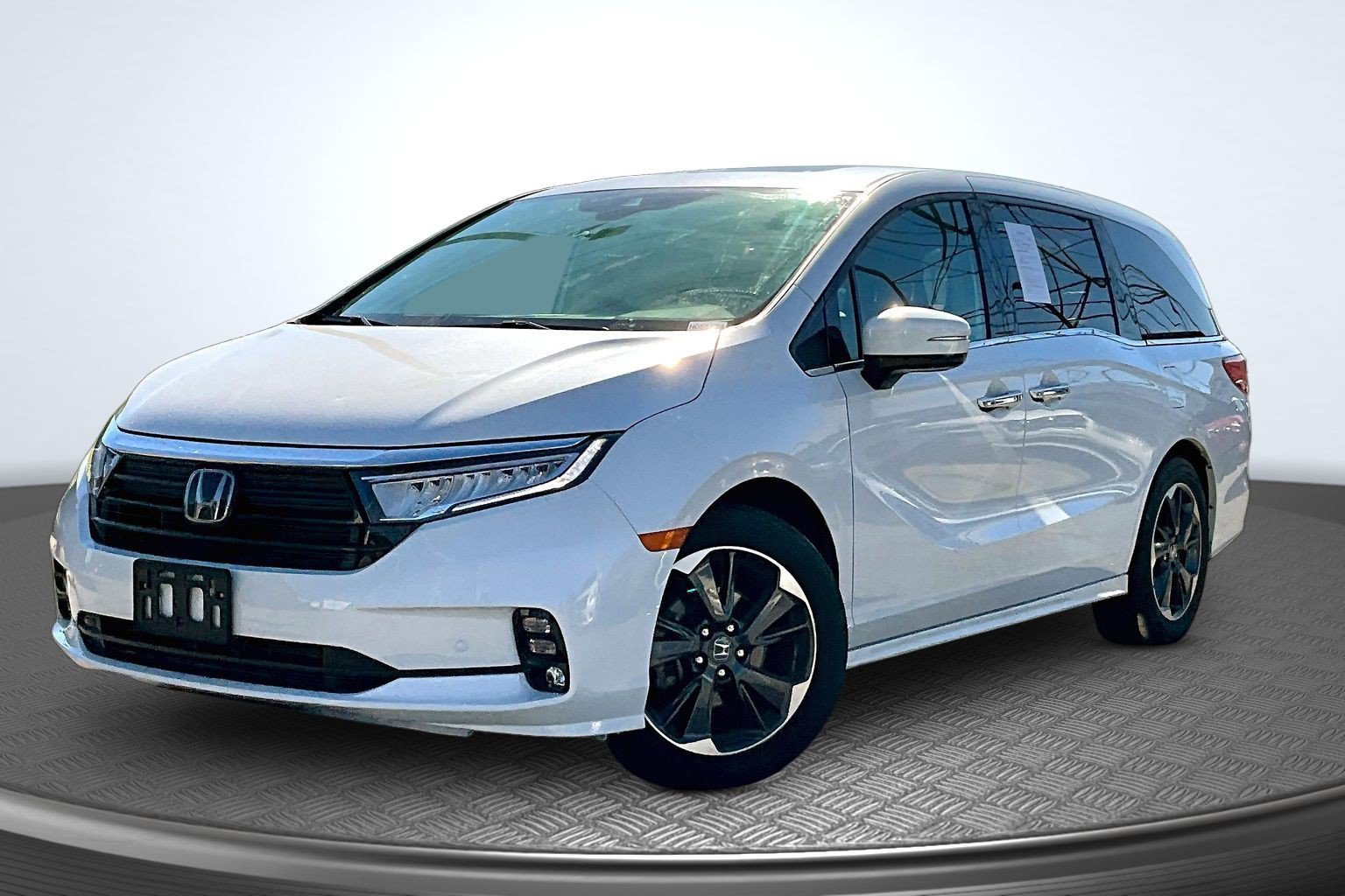 Used 2023 Honda Odyssey Elite