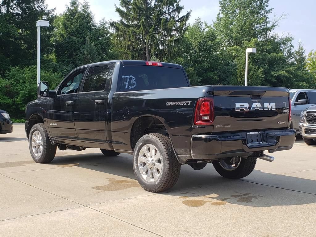 New 2026 RAM 2500 Big Horn AWD/4WD image 3