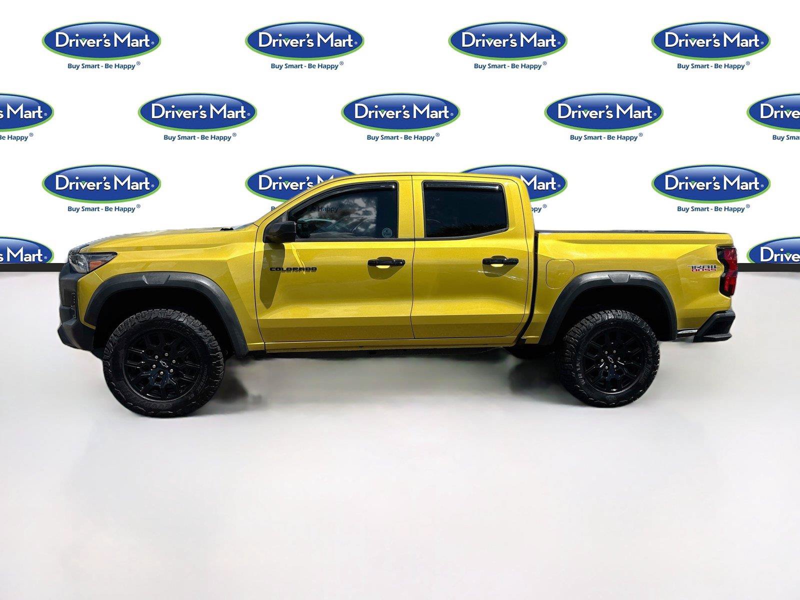 Used 2023 Chevrolet Colorado Trail Boss w/ Advanced Trailering Package AWD/4WD image 4