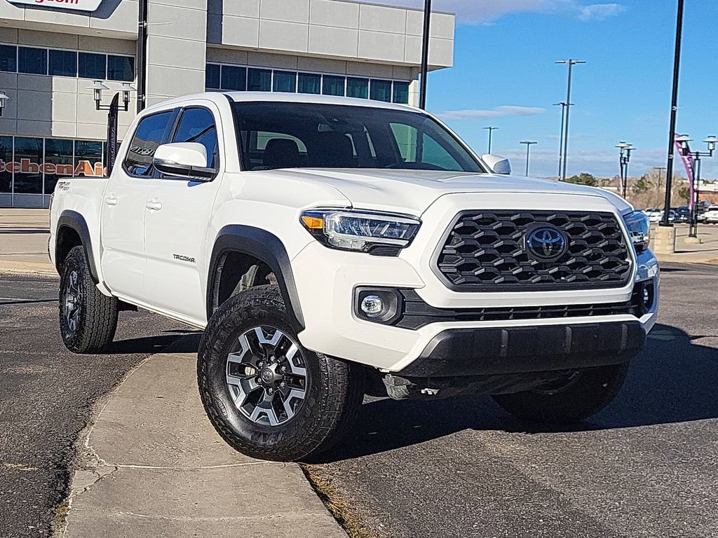 Used 2023 Toyota Tacoma TRD Off-Road image 2