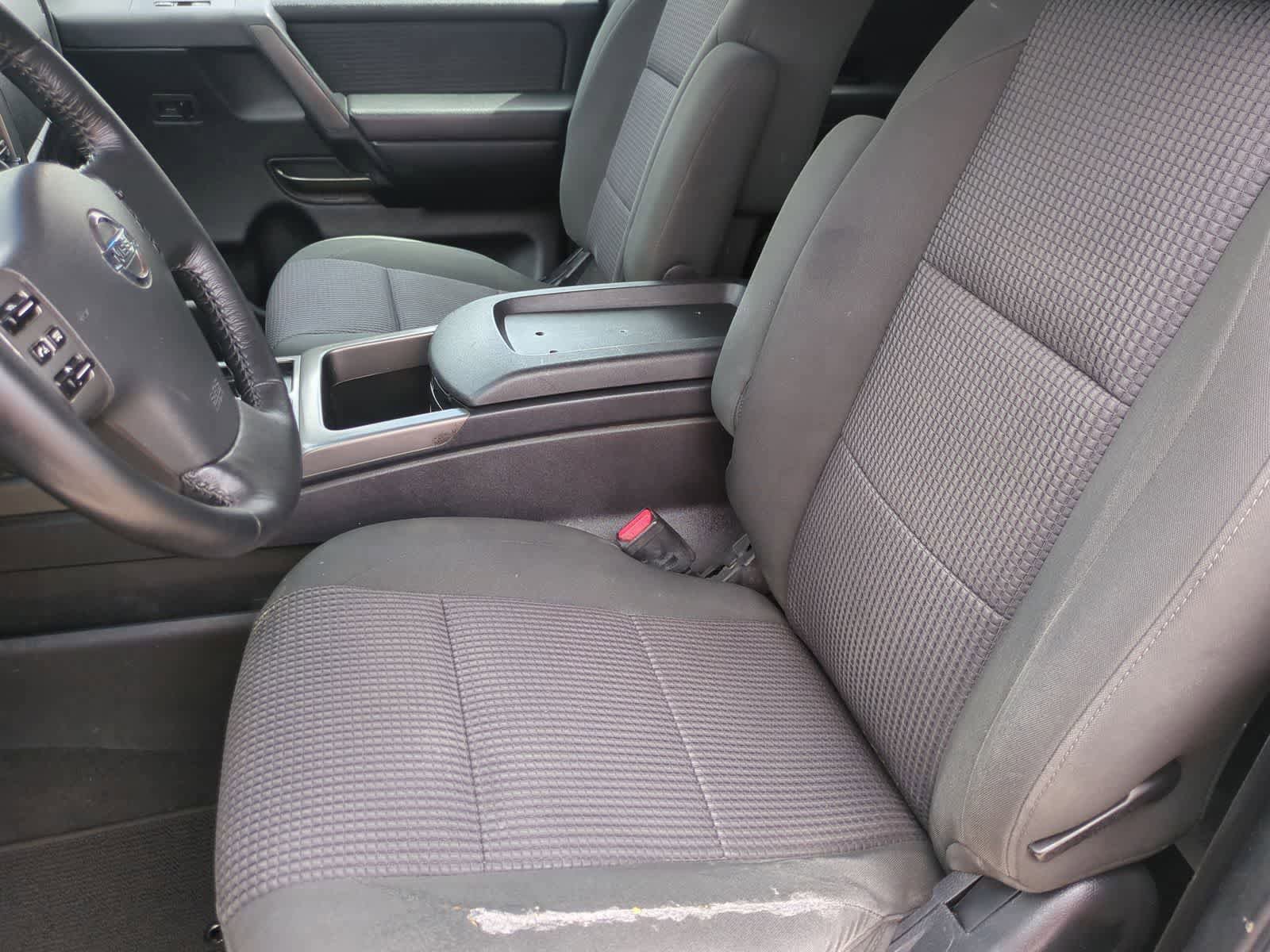 Used 2011 Nissan Titan SV w/ SV Value Truck Pkg AWD/4WD image 16