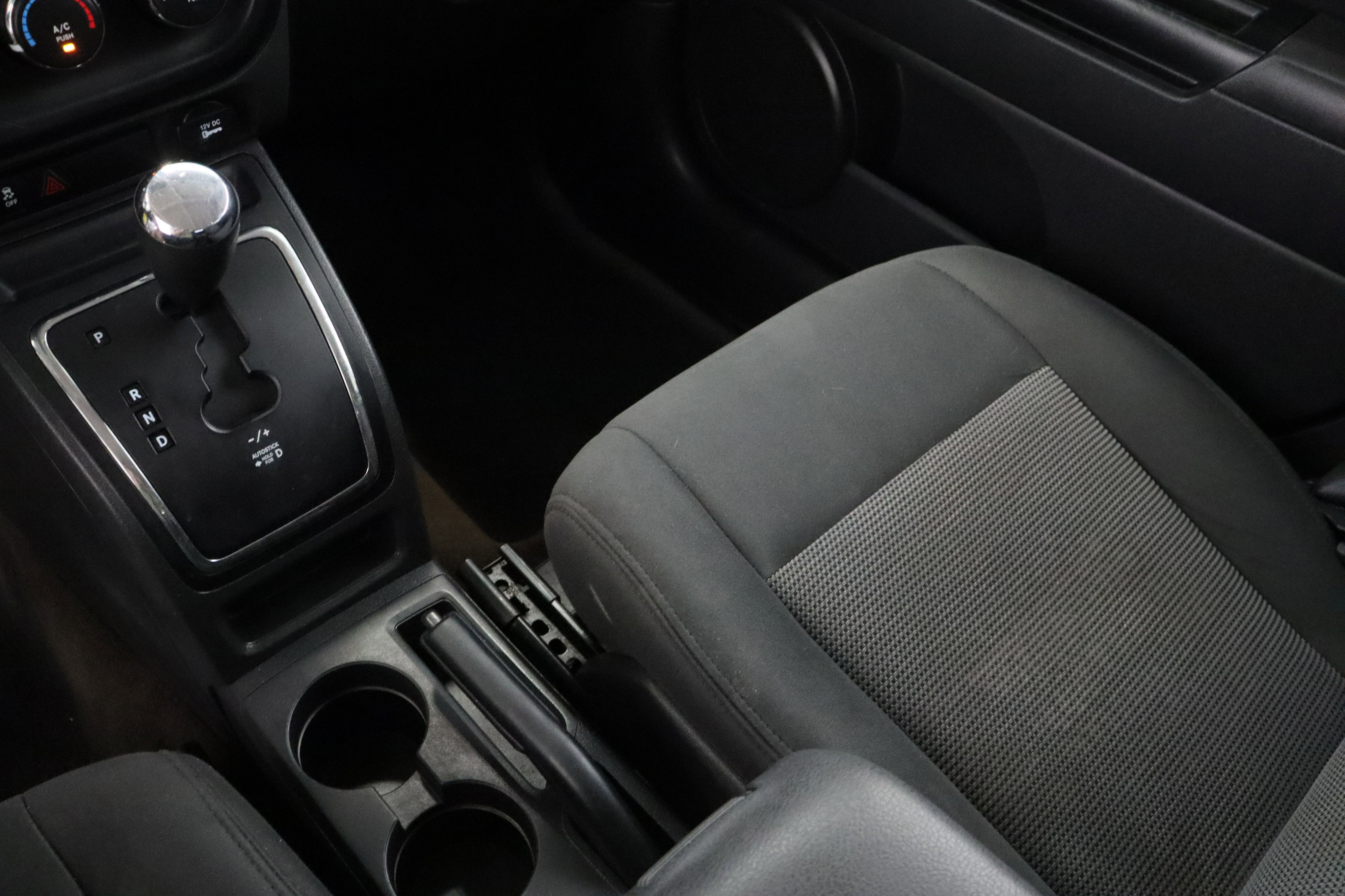 Used 2015 Jeep Patriot Sport w/ Power Value Group FWD image 16