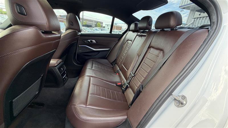 Used 2020 BMW 330i xDrive Sedan w/ M Sport Package AWD/4WD image 48