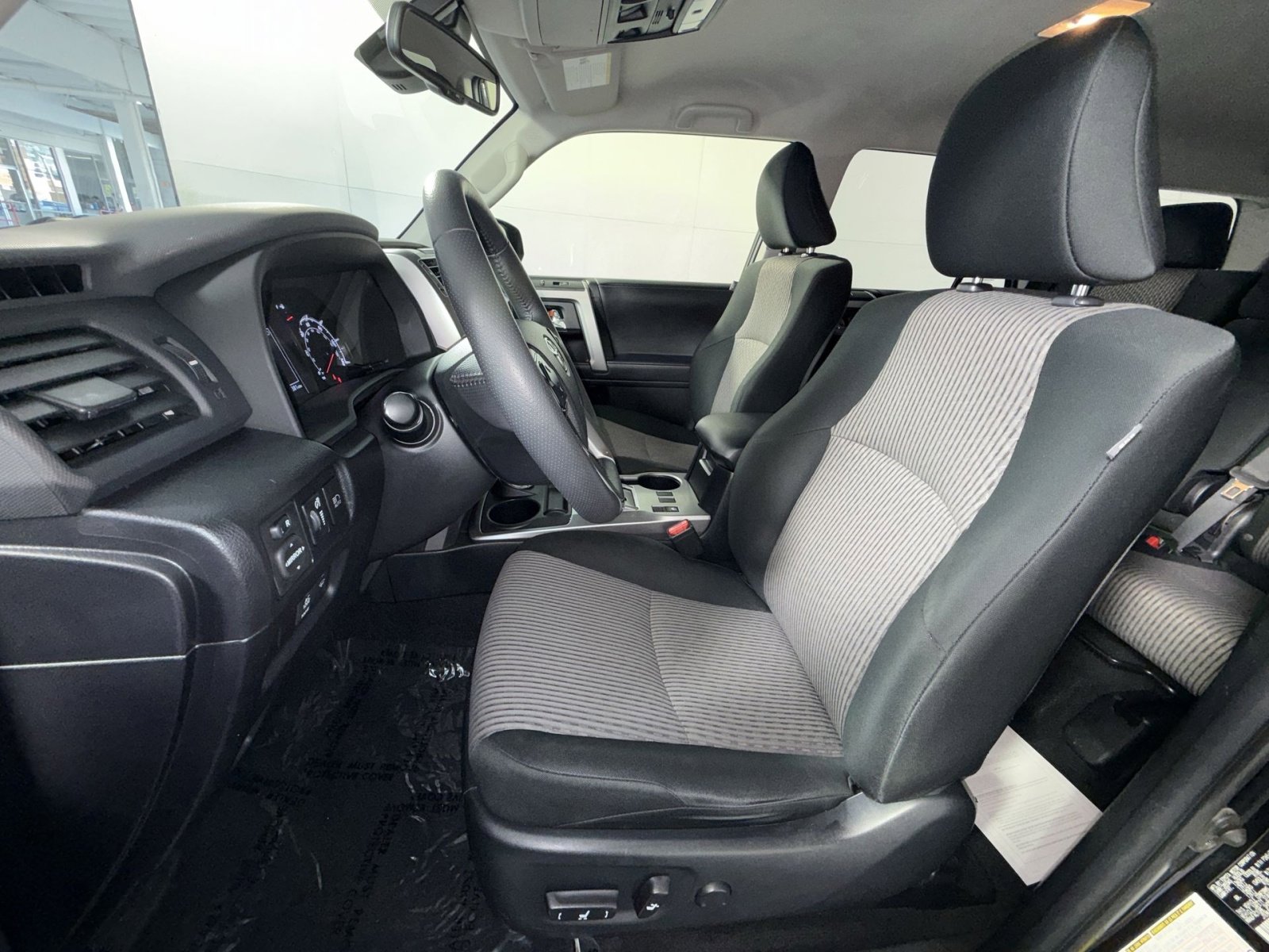 Used 2023 Toyota 4Runner SR5 AWD/4WD image 13
