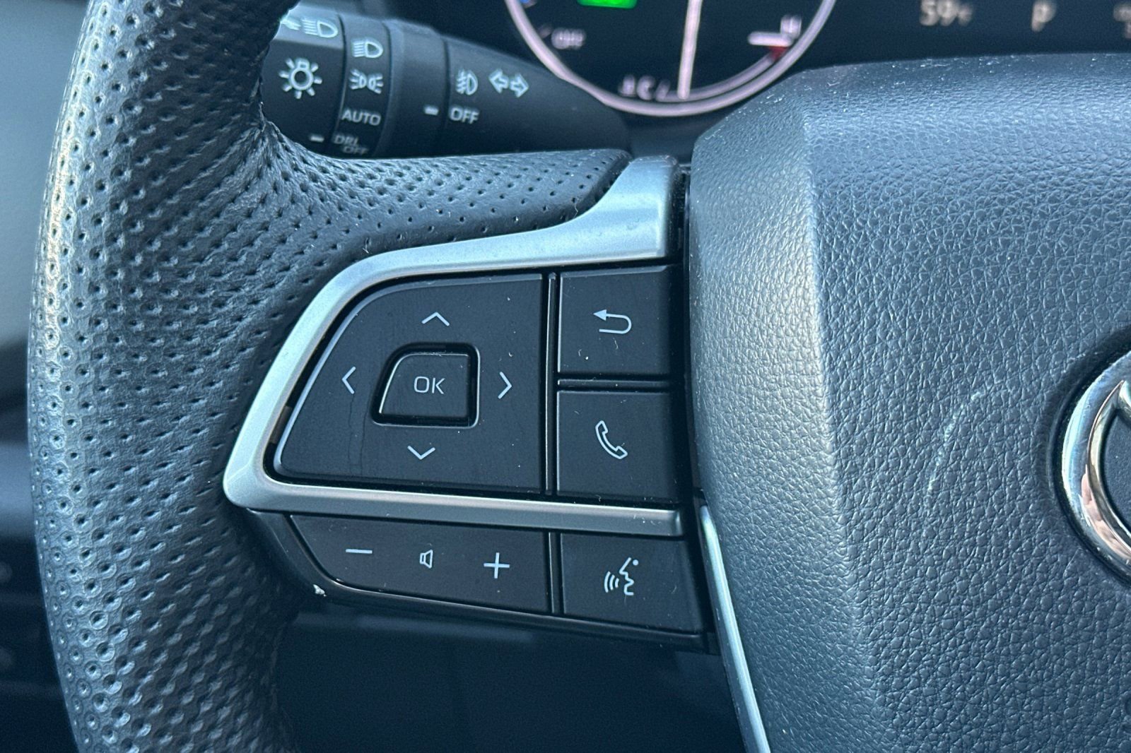 Certified 2023 Toyota Sienna Limited image 31