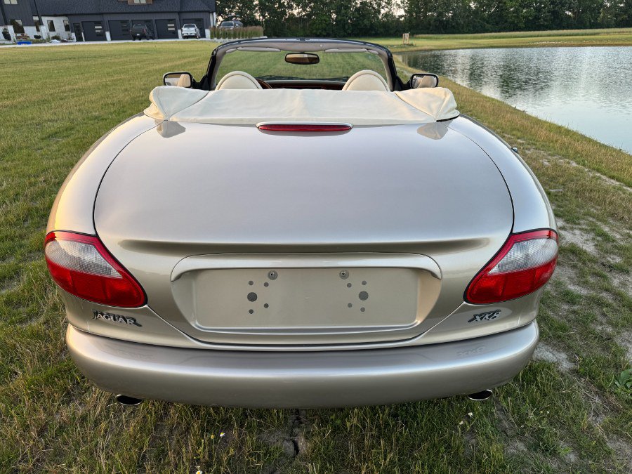Used 1997 Jaguar XK8 Convertible RWD image 18