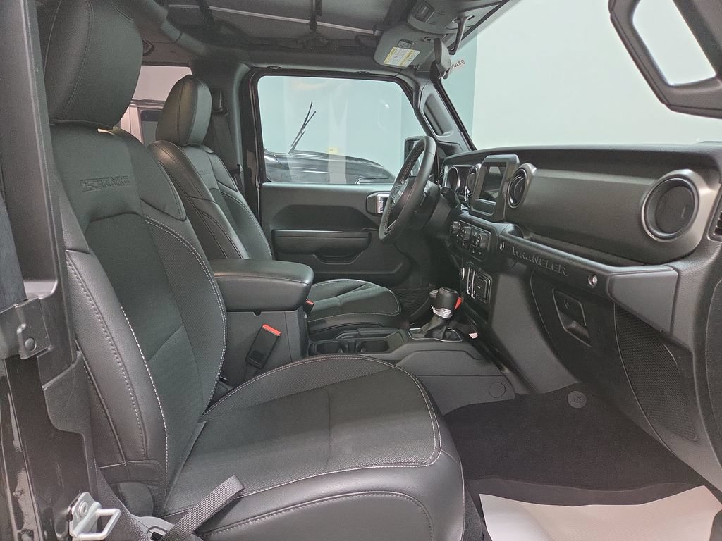 Used 2023 Jeep Wrangler Sport AWD/4WD image 11