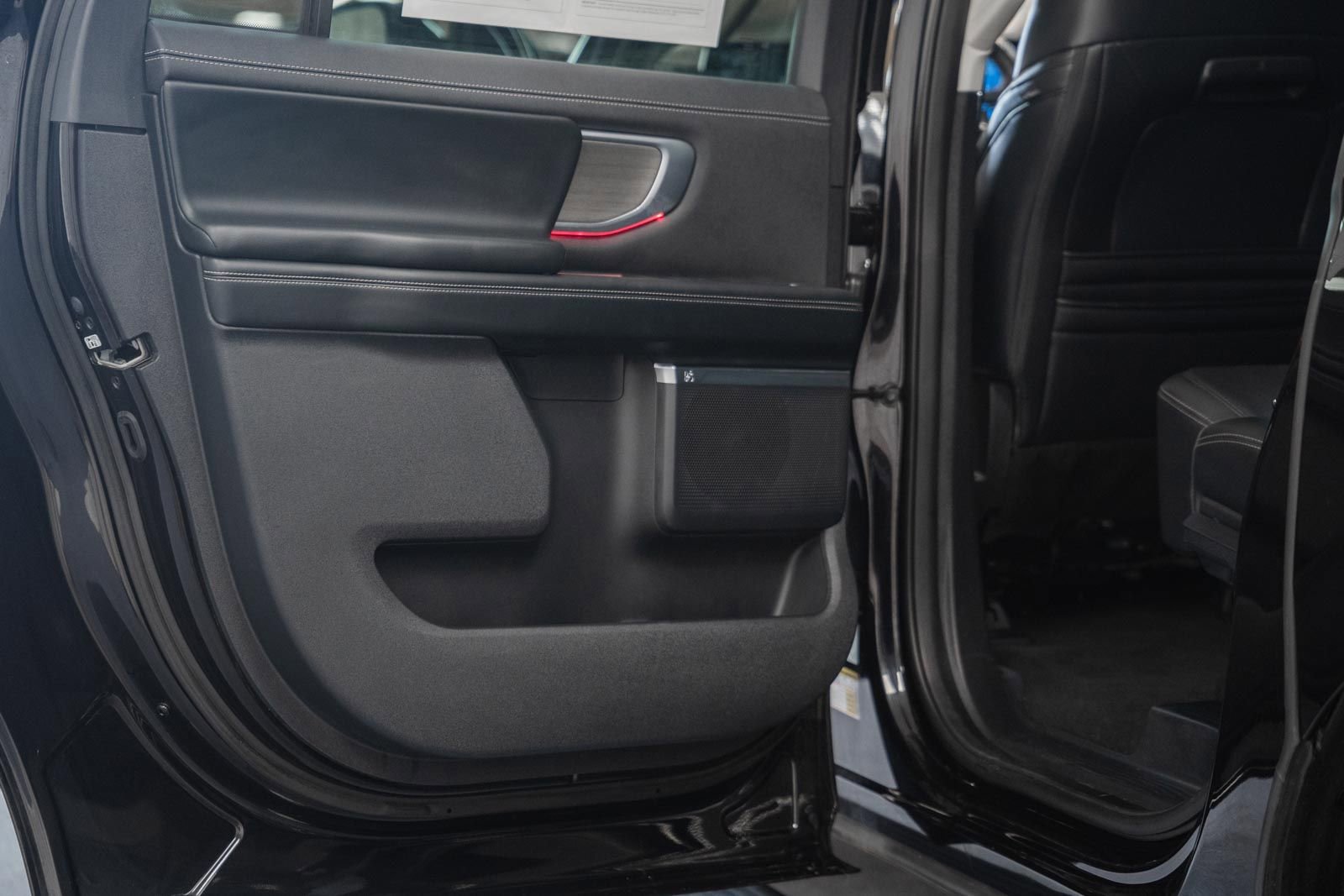 Used 2025 Ford Expedition Max Platinum image 50