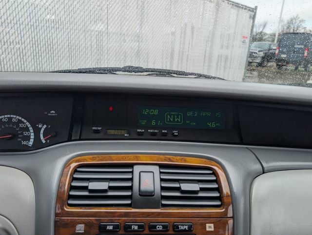 Used 2000 Toyota Avalon XLS FWD image 13