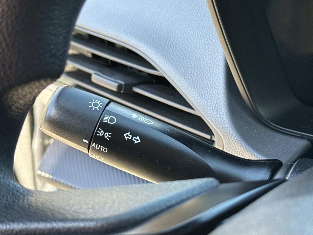 Certified 2024 Subaru Crosstrek 2.0i image 36