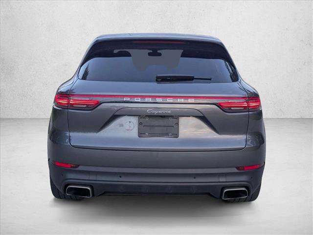 Used 2023 Porsche Cayenne Platinum Edition image 5