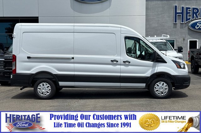 New 2026 Ford Transit 250 148 Medium Roof RWD image 3
