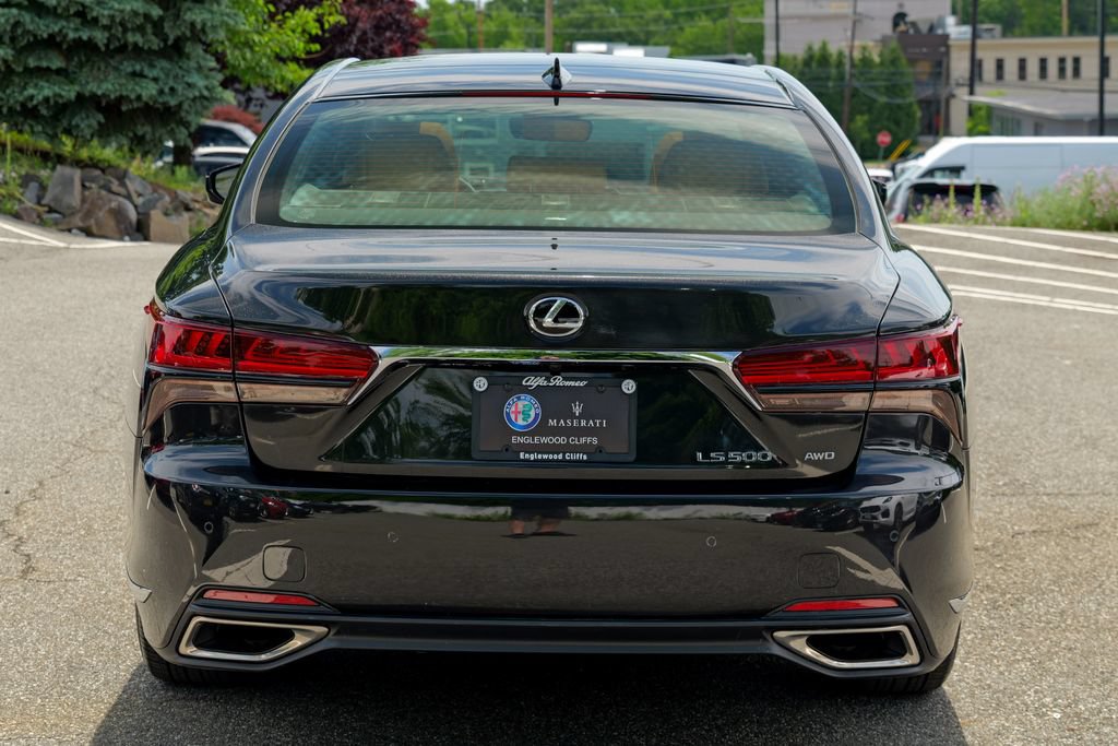 Used 2024 Lexus LS 500 AWD w/ Interior Upgrade Package image 6
