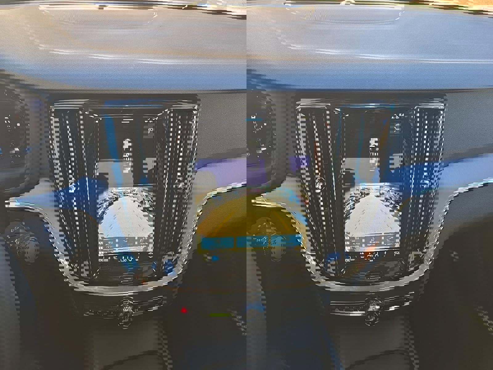 Used 2025 Volvo S60 B5 Core image 12