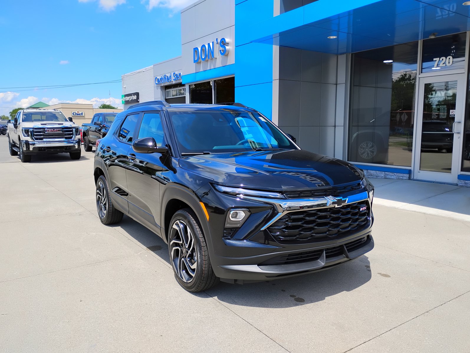 New 2026 Chevrolet TrailBlazer RS w/ Convenience Package AWD/4WD image 3