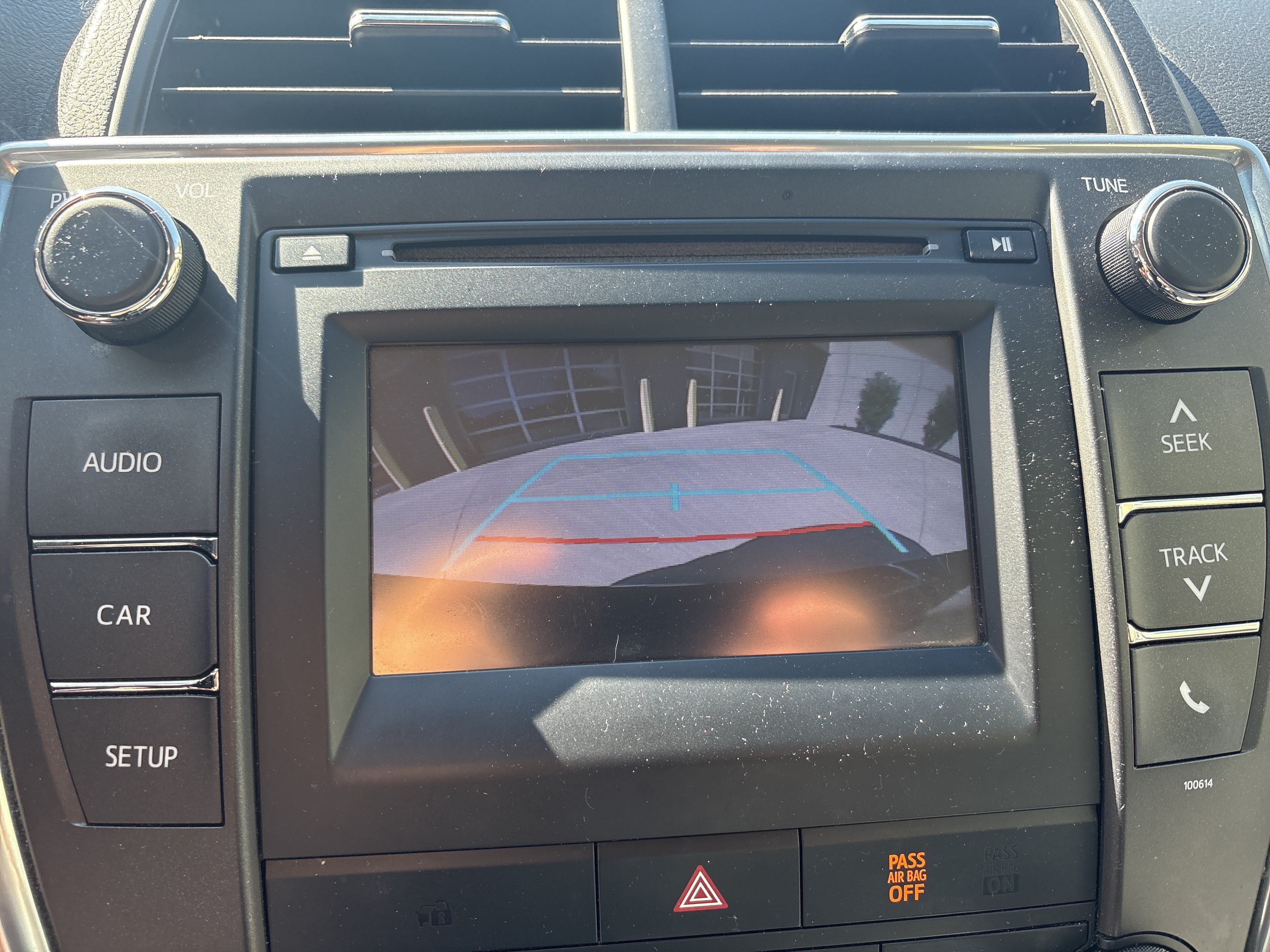 Used 2016 Toyota Camry SE FWD image 25