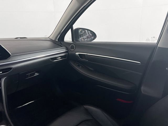 Used 2023 Hyundai Sonata Limited w/ Preferred Accessory Package image 22