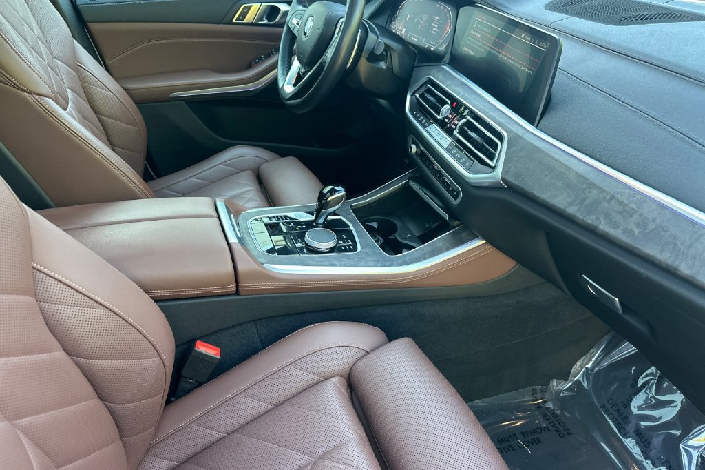 Used 2023 BMW X5 xDrive40i w/ Premium Package AWD/4WD image 16