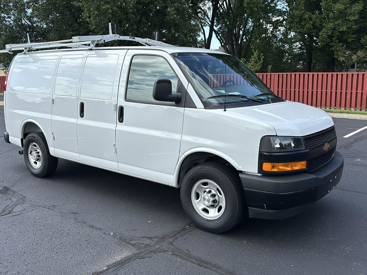 Used 2025 Chevrolet Express 2500 w/ Driver Convenience Package RWD image 1