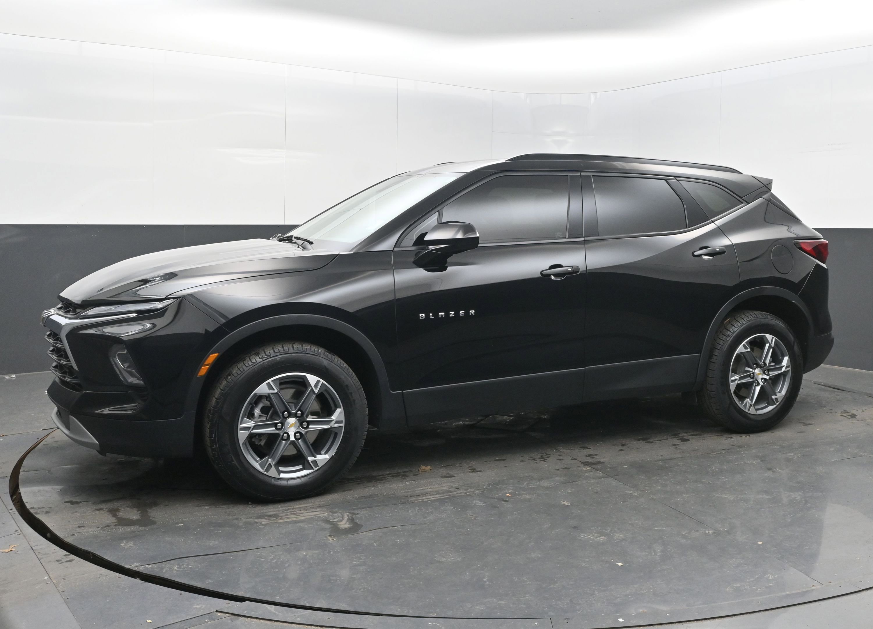 Used 2023 Chevrolet Blazer LT w/ Convenience Package image 5