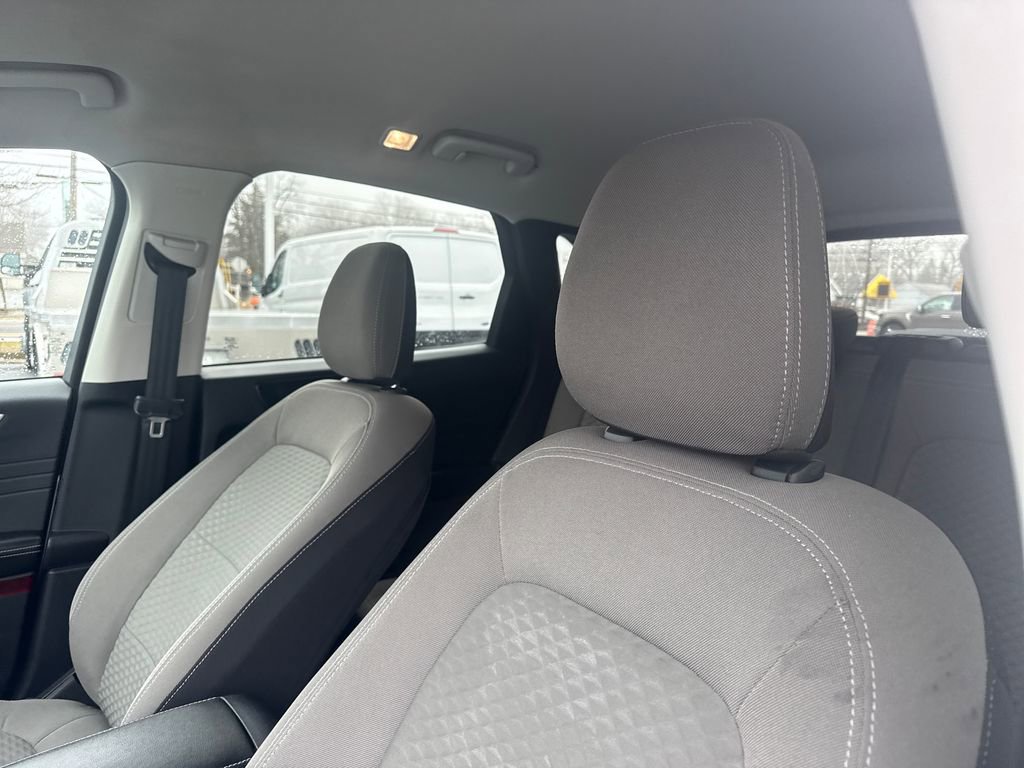 Used 2022 Ford Escape SE w/ Cold Weather Package image 21