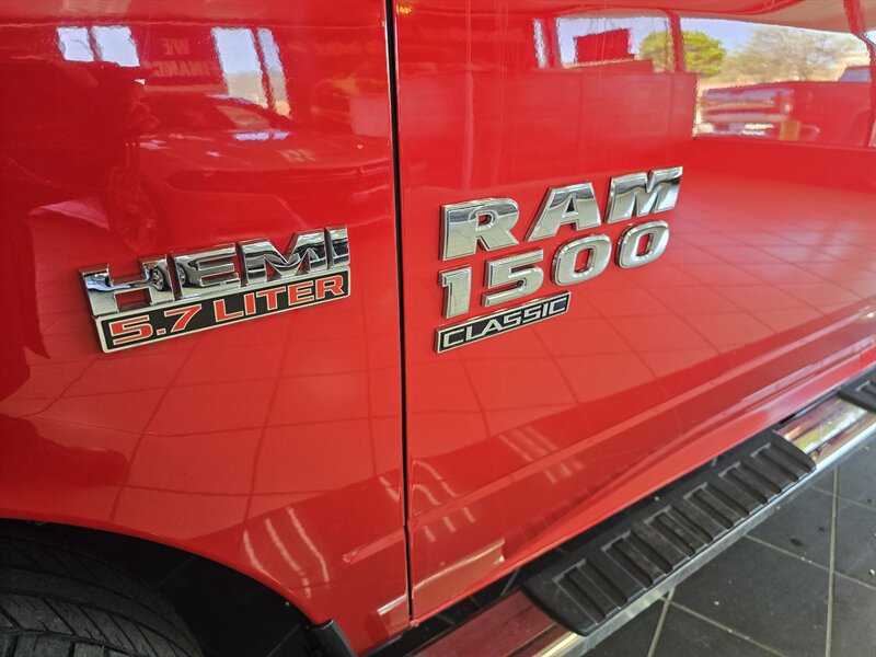 Used 2019 RAM 1500 Classic SLT image 24