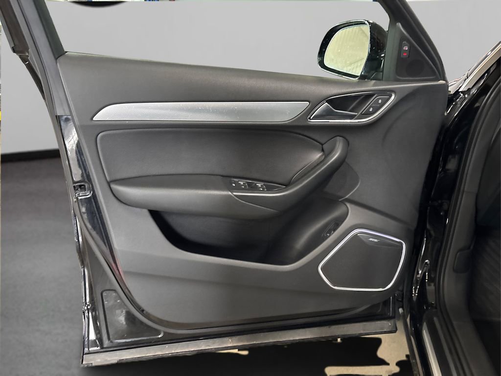 Used 2016 Audi Q3 2.0T Prestige w/ Prestige Package image 24