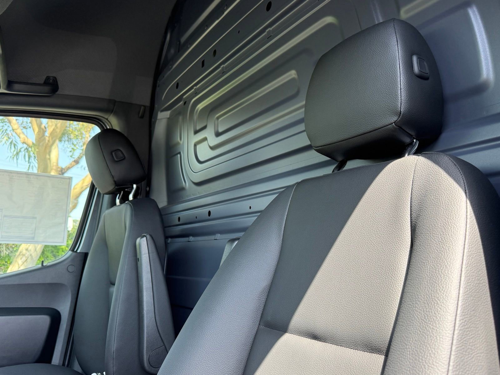 New 2025 Mercedes-Benz Sprinter 2500 image 24