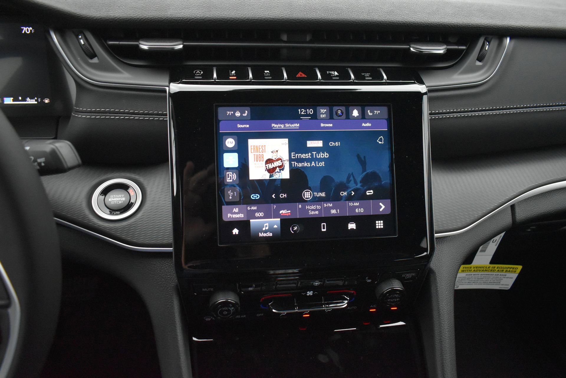 New 2026 Jeep Grand Cherokee Altitude image 27