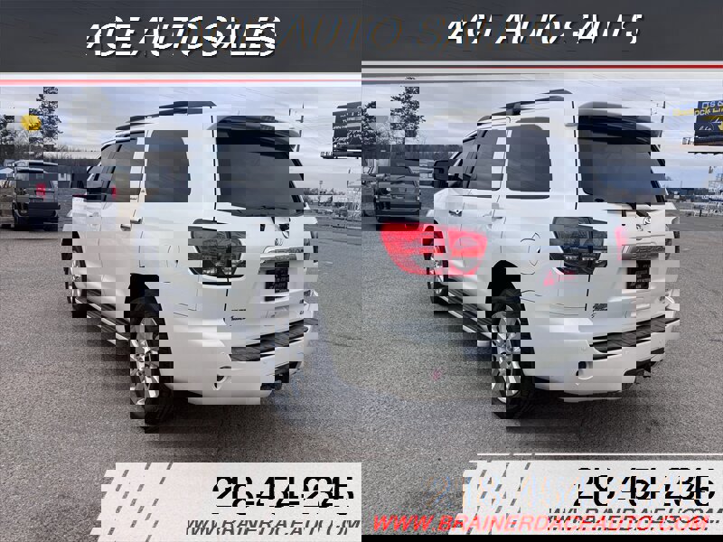 Used 2016 Toyota Sequoia Platinum AWD/4WD image 3