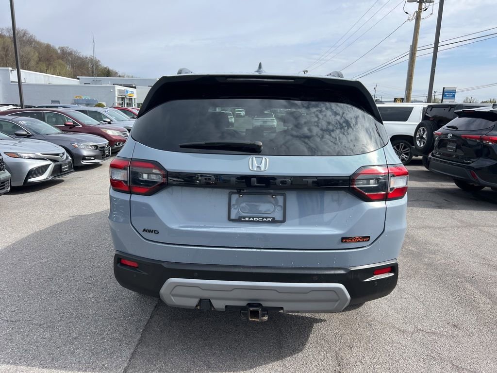 Used 2023 Honda Pilot TrailSport image 4