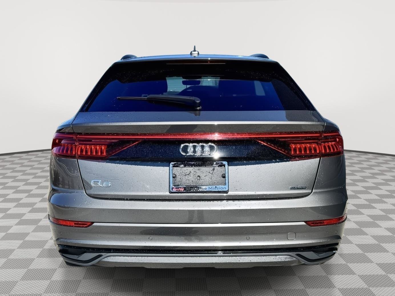 Certified 2022 Audi Q8 Premium w/ Convenience Package AWD/4WD image 6