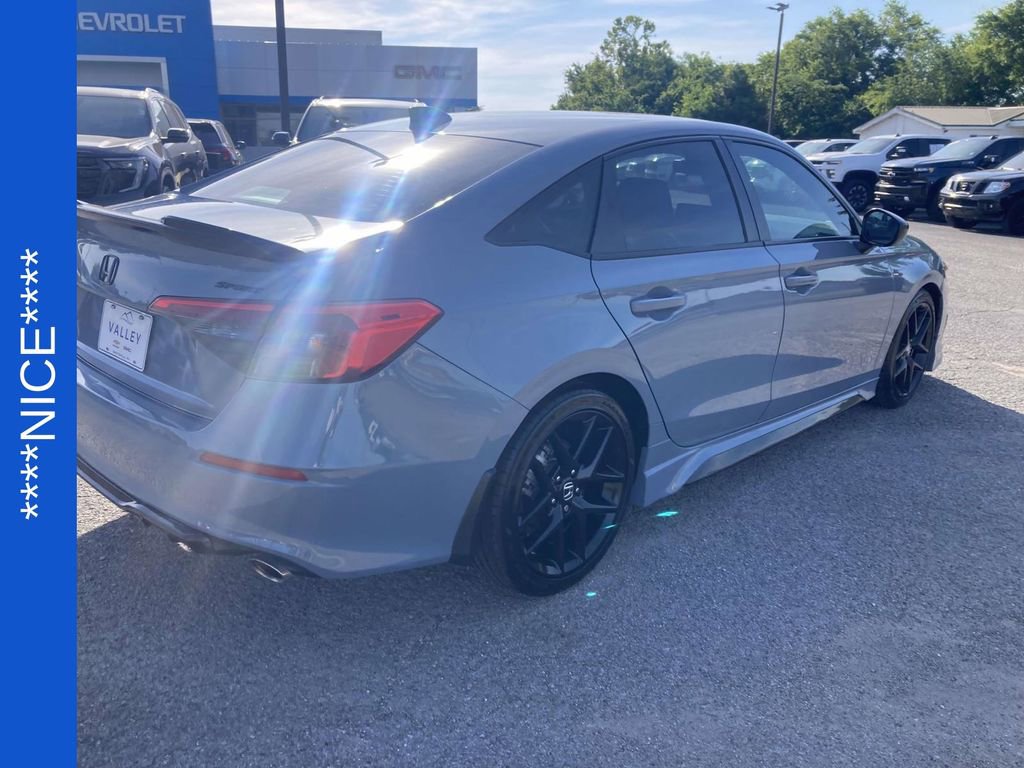 Used 2023 Honda Civic Sport image 4