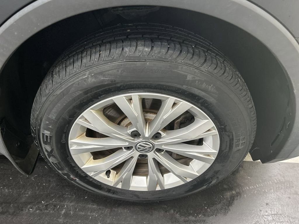 Used 2019 Volkswagen Tiguan S w/ Driver Assistance Package AWD/4WD image 8