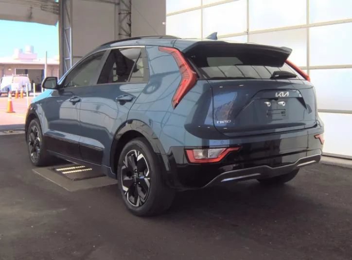 Used 2023 Kia Niro Wind FWD image 3
