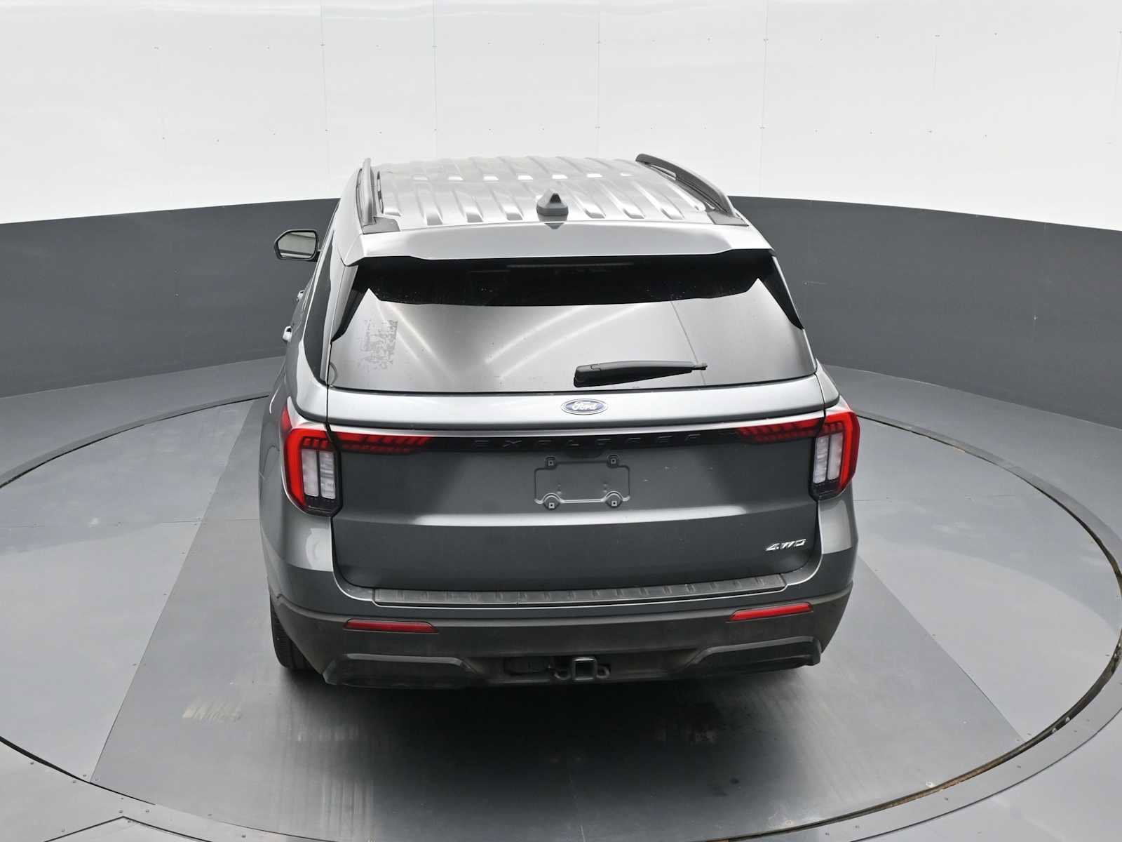 Used 2025 Ford Explorer ST-Line w/ ST-Line Street Pack image 26