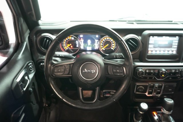 Used 2021 Jeep Gladiator Willys image 10