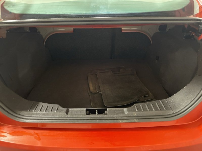 Used 2018 Ford Focus SE image 8