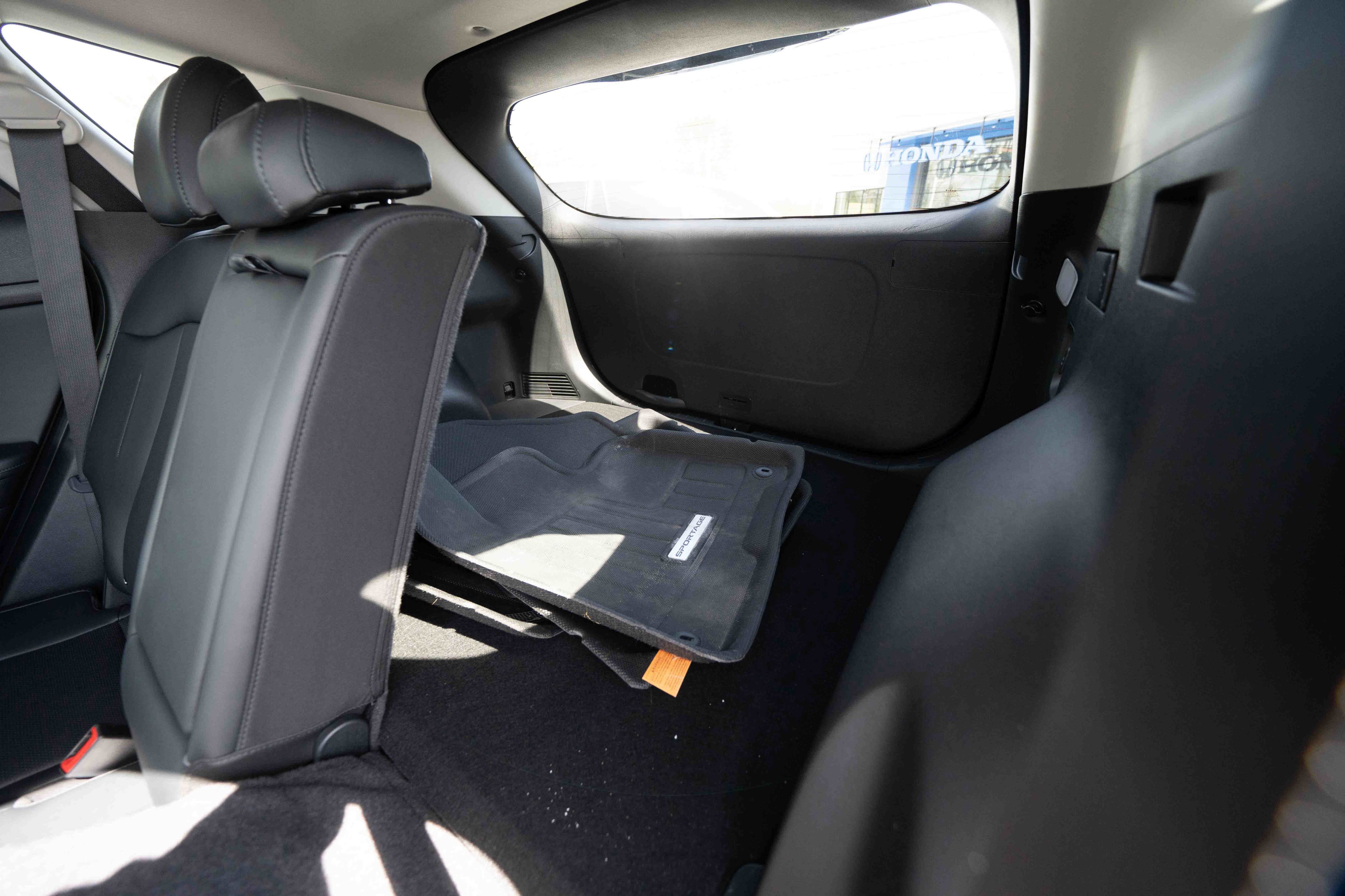 Used 2024 Kia Sportage EX AWD/4WD image 24