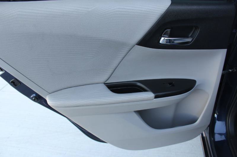 Used 2015 Honda Accord LX image 12