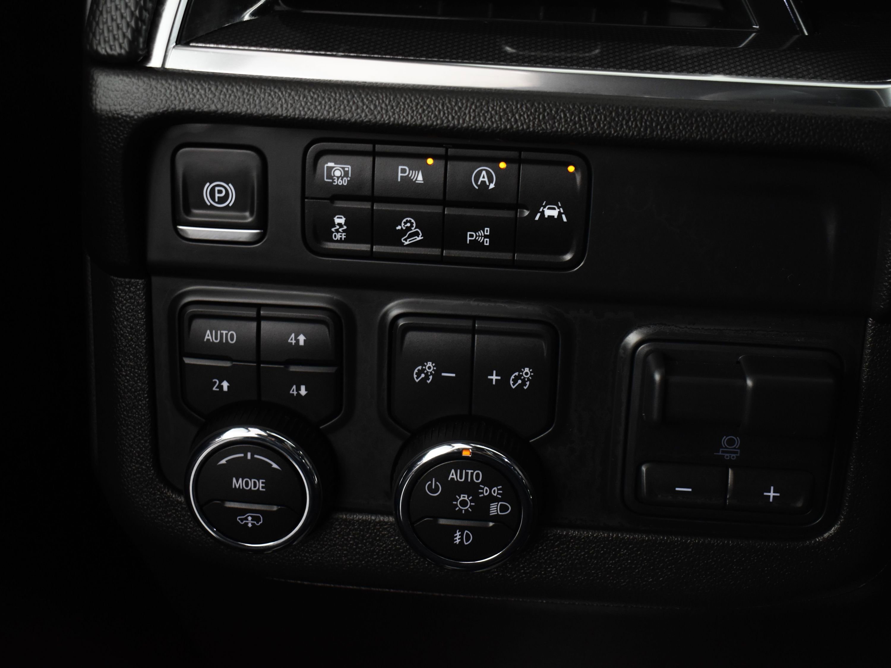 Used 2025 Chevrolet Tahoe RST w/ RST Capability Package image 49