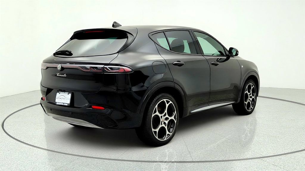 Used 2024 Alfa Romeo Tonale Ti AWD/4WD image 5