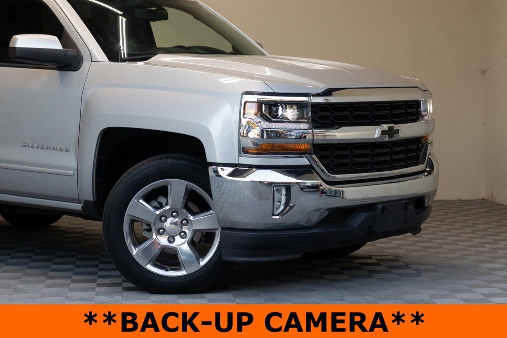 Used 2017 Chevrolet Silverado 1500 LT w/ LT Convenience Package image 3